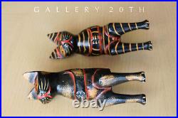 2 Cute! Mexican Folk Art Cat Sculptures! Vtg Art Wood Pair Polychrome Black 50's