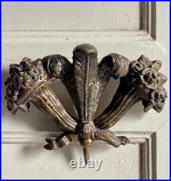 Antique 18th or 19th Century Gilt Wood Carving Prince Of Wales Feather & Florals