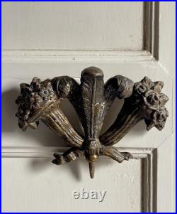 Antique 18th or 19th Century Gilt Wood Carving Prince Of Wales Feather & Florals