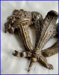 Antique 18th or 19th Century Gilt Wood Carving Prince Of Wales Feather & Florals