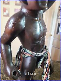 HEAD HUNTER TRIBAL WARRIOR Carved Hardwood Statue Art Figure 18-1/2 Vintage EUC