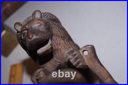 Man VS Lion Fight Wood Carving Sculpture Statue African Wild Animal FOLK ART VTG