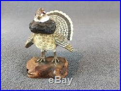 RUFFED GROUSE ORIGINAL WOOD CARVING hunting game bird duck decoy miniature