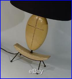 VINTAGE 1950s MODERNIST IRON WOOD SCULPTURAL ABSTRACT TABLE LAMP LIGHT