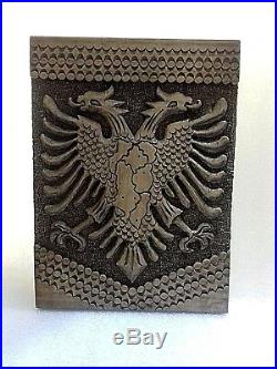 VINTAGE NEW WOOD CARVING HANDCRAFTED ALBANIAN, KOSOVA EAGLE MAP-27.5 x 20.5 CM-R
