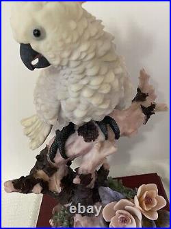 VTG Amazing Detailed Montefiori Heavy Sculpture of Large Cockatoo on Wood base