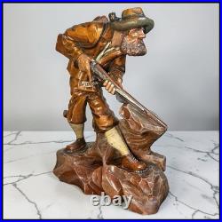 Vintage 1954 German Oberammergau Wood Carving Hunter Statue Valentin Riff VR