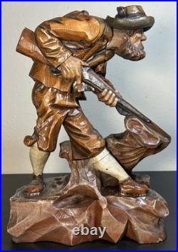 Vintage 1954 German Oberammergau Wood Carving Hunter Statue Valentin Riff VR