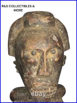 Vintage African Hand Carved Wood Sculpture Inside A Basket, Unusual Piece 21 T