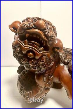 Vintage Chinese Elmwood Hand-Carved Fengshui Foo Fu Dog Guardion Lion Sculpture