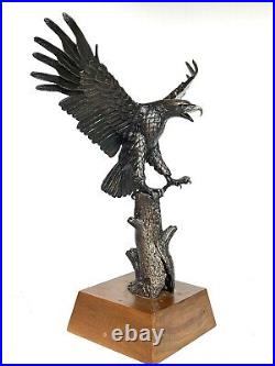 Vintage Large Bronze American Bald Eagle Sculpture On Stand Artist Signed