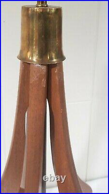 Vintage Mid Century Modern Modeline Wood And Brass Sculptural Table Lamp 27