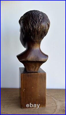 Vintage excellent sculpture wood bust girl, tabletop sculpture