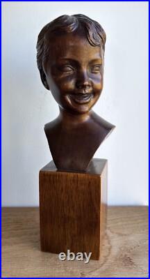 Vintage excellent sculpture wood bust girl, tabletop sculpture
