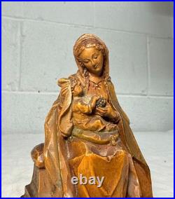 Vintage hand carved wood religious Virgin Mary baby Jesus statue sculpture art Vintage hand carved wood religious Virgin Mary baby Jesus statue sculpture art