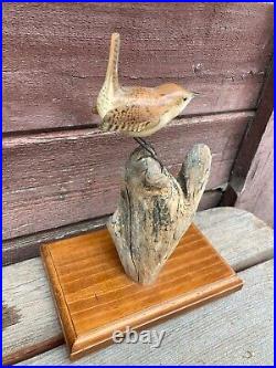 Vtg Hand Carved House Wren Wooden D Fasking Adirondack Carver Bird Sculpture Art