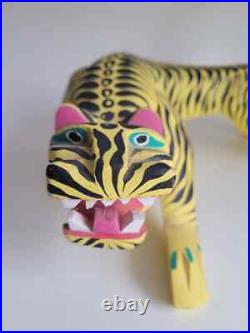Vtg Large Pouncing Tiger Oaxacan Alebrije Carved Wood Sculpture Mexican Folk Art
